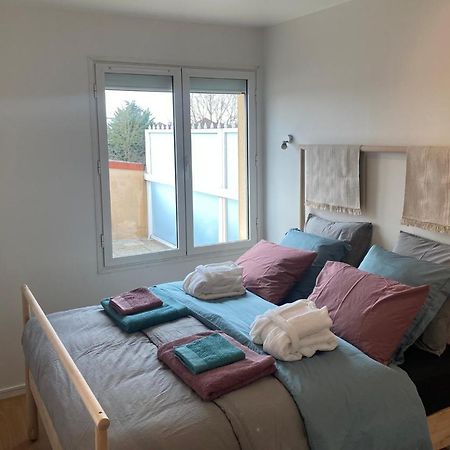 Appartement 2 Pieces De 44M² En Centre Ville Маньї-ле-Амо Екстер'єр фото